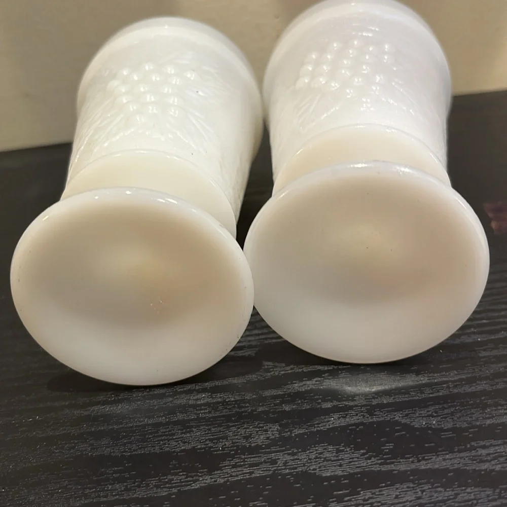 Vintage Anchor Hocking White Milk Glass Goblets